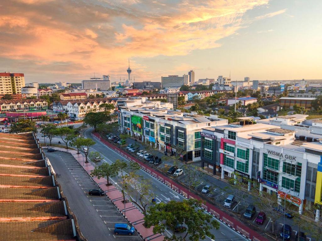 Rocana Hotel Kuantan Dış mekan fotoğraf